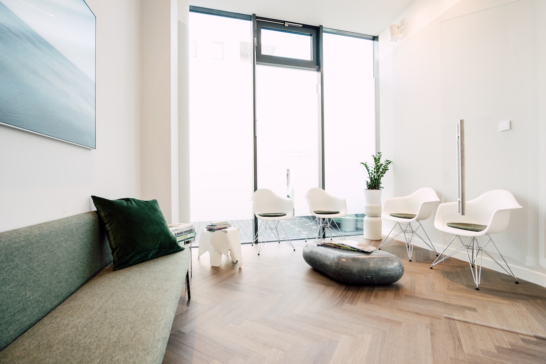 Zahnärztin Willich - Dr. Held - Wartezimmer unserer Praxis