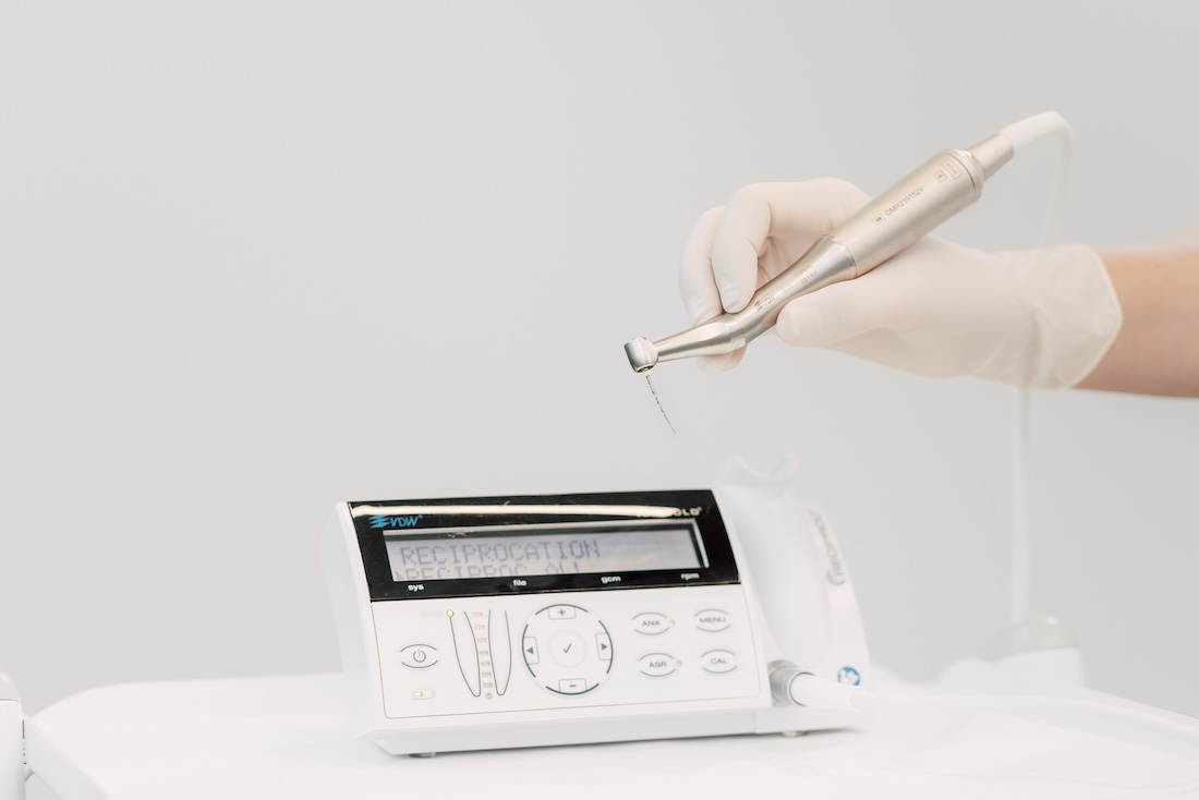 Zahnärztin Willich - Dr. Held - Leistungen - Endodontie